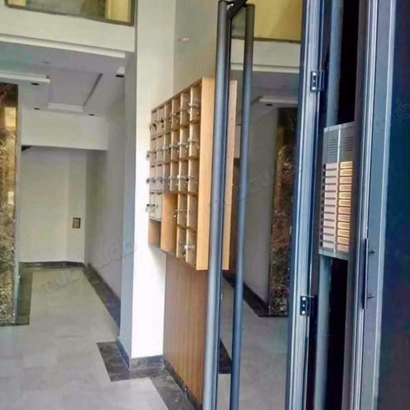 Bureau à Louer de 61.0 m² à Dar Bouazza,
Errahma