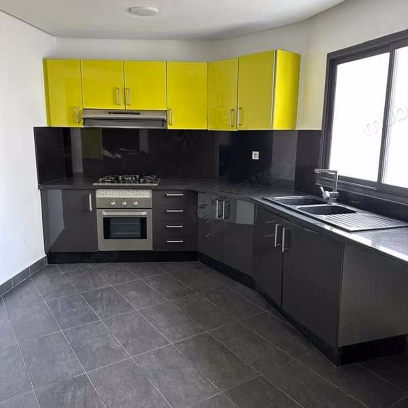 Appartement à Louer de 140.0 m² à Casablanca, Racine