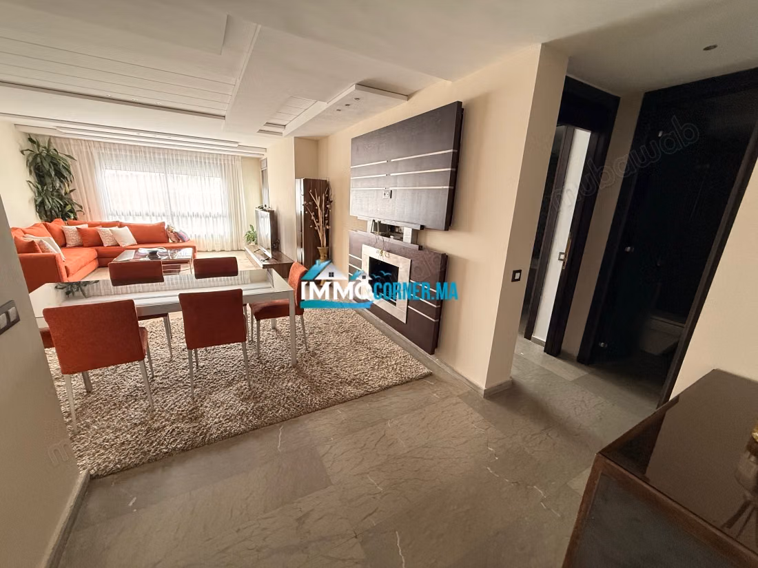 Bellissimo appartamento in affitto in una residenza chiusa con piscina a Malabata