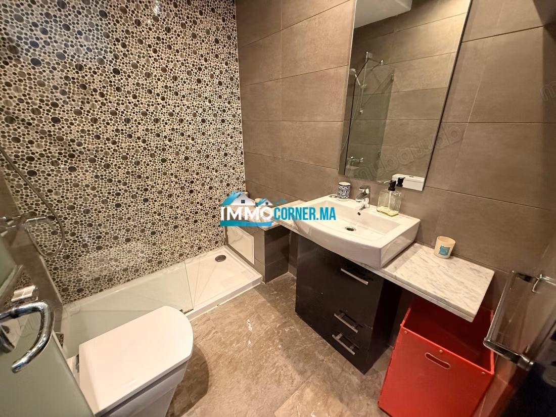 Bellissimo appartamento in affitto in una residenza chiusa con piscina a Malabata