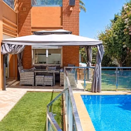 Villa for Sale of 400.0 m² in Marrakech, Route De L'Ourika Tassoultante