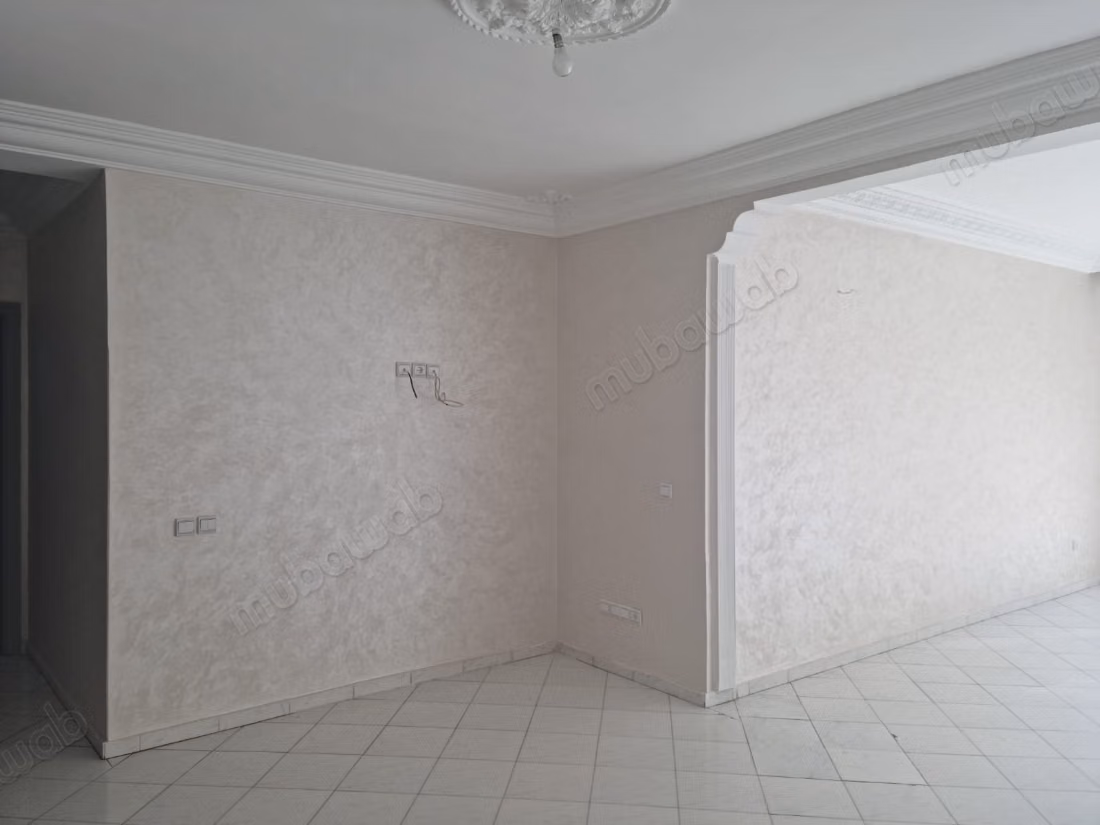 Location d'un appartement à Beauséjour. Superficie 98 m². Résidence avec concierge