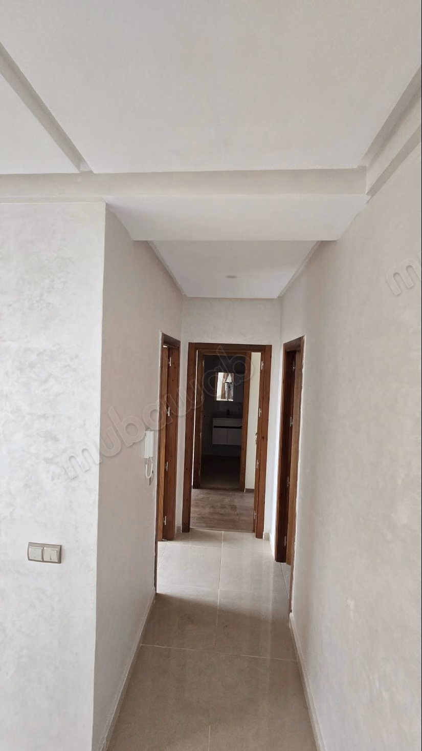For sale: Apartment in the city. Area 56 m². Sturdy door, traditional Moroccan lounge
