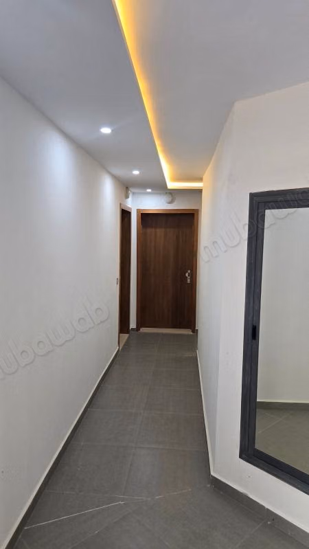 For sale: Apartment in the city. Area 56 m². Sturdy door, traditional Moroccan lounge