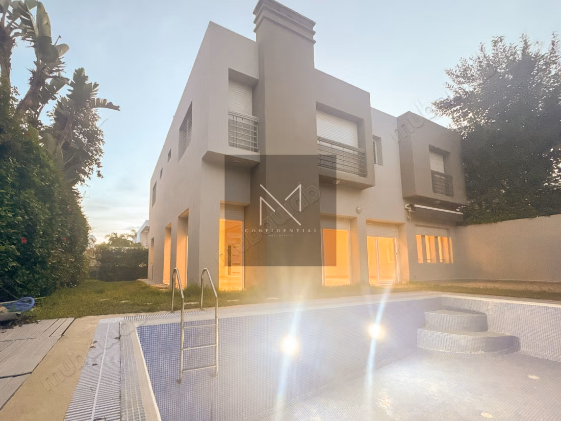 Spacious Villa for Rent with Pool, Ain Diab