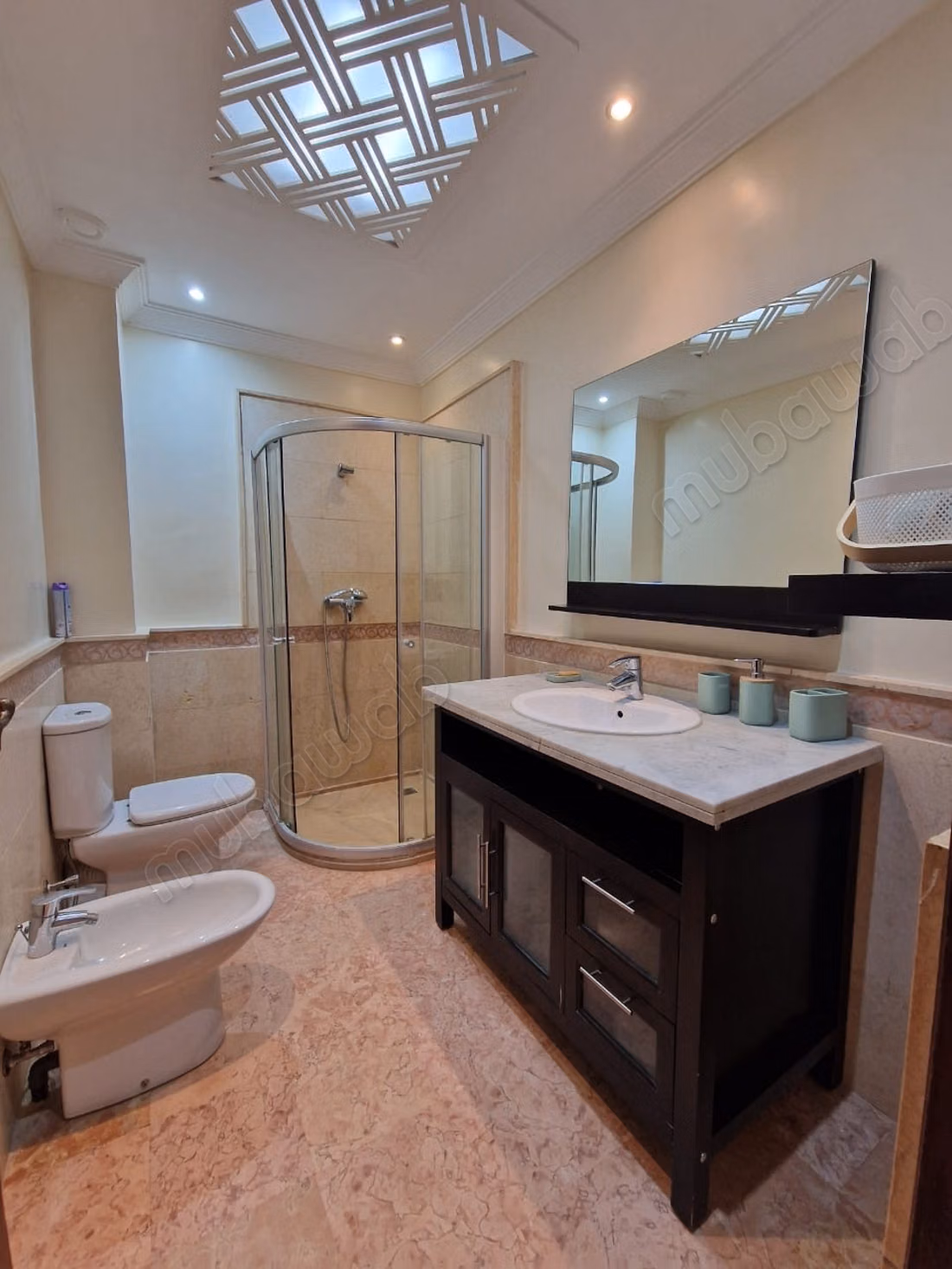 Affitto di un appartamento arredato con una camera da letto al piano terra con piscina comune ad Agdal Marrakech