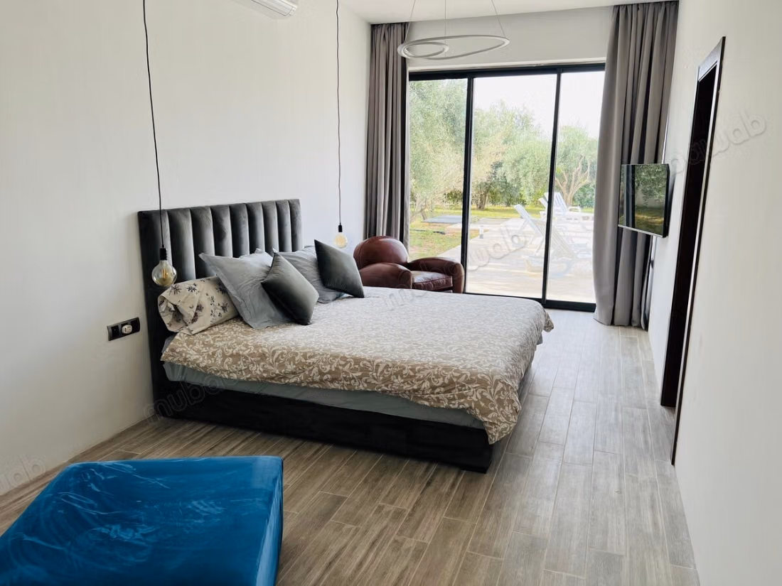 Belle villa moderne proche american school