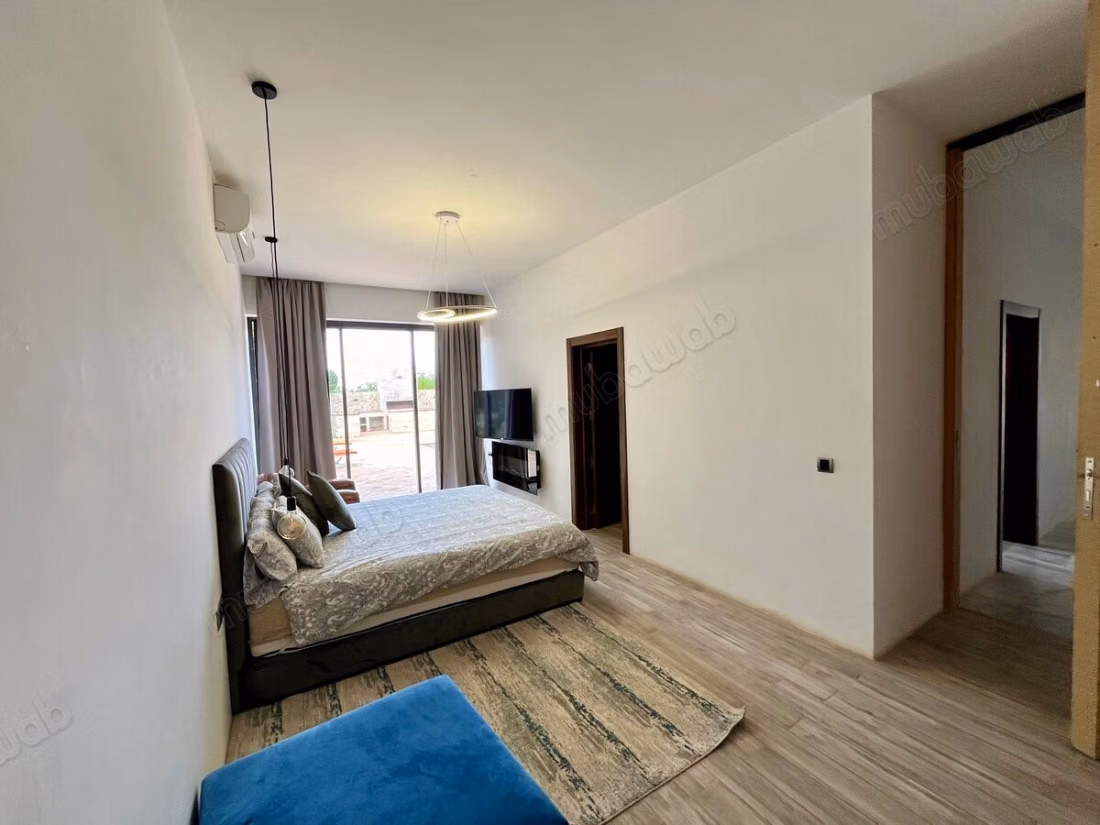 Belle villa moderne proche american school