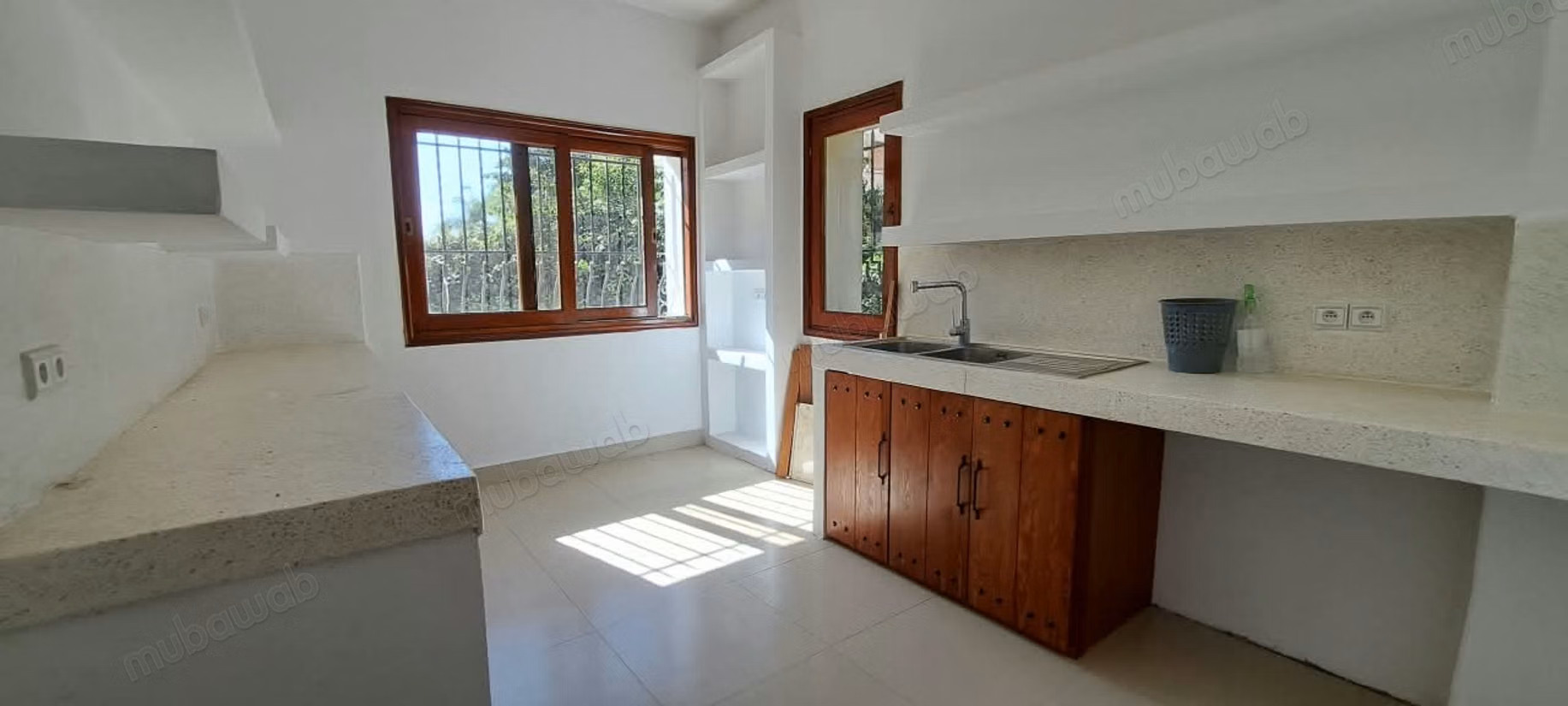 Belle villa a louer ain diab en tres bon etat