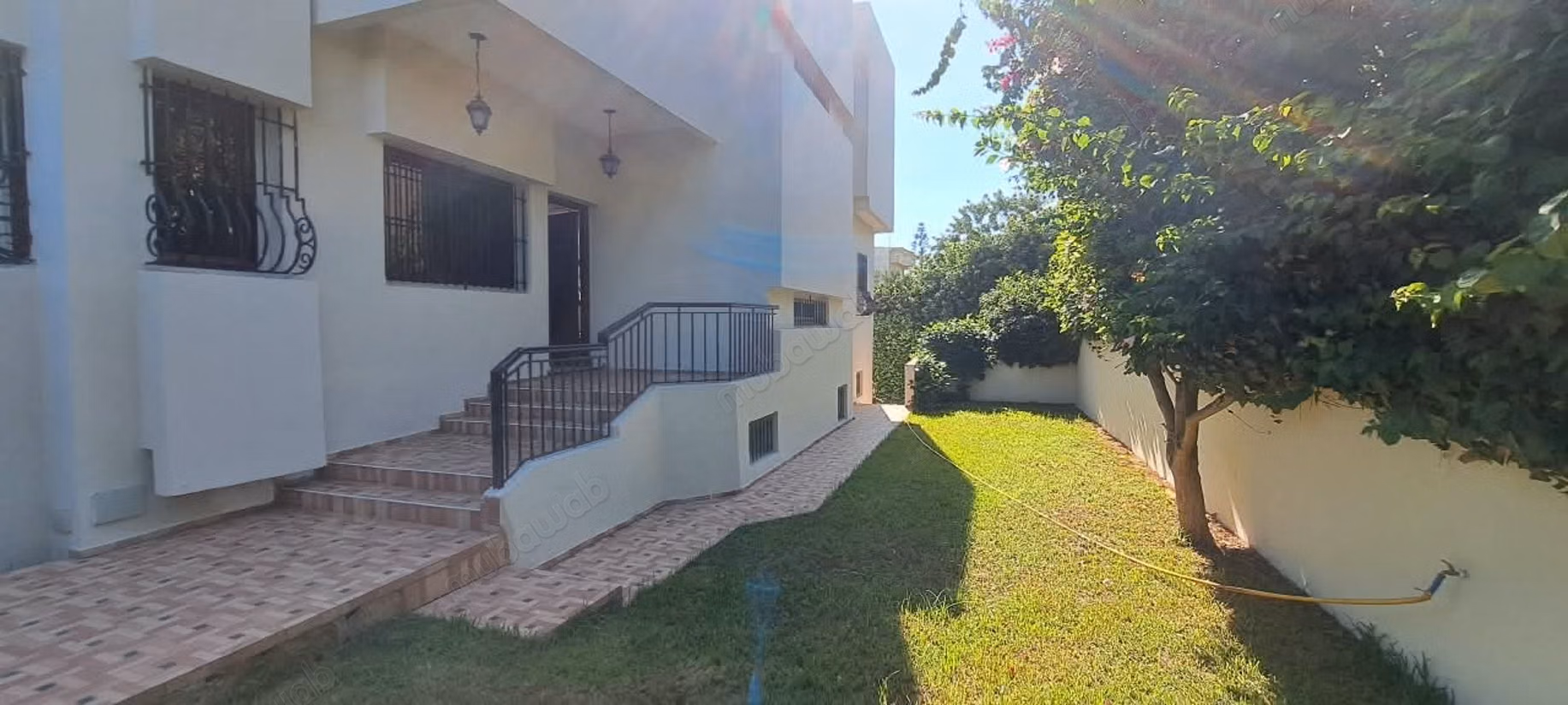 Belle villa a louer ain diab en tres bon etat