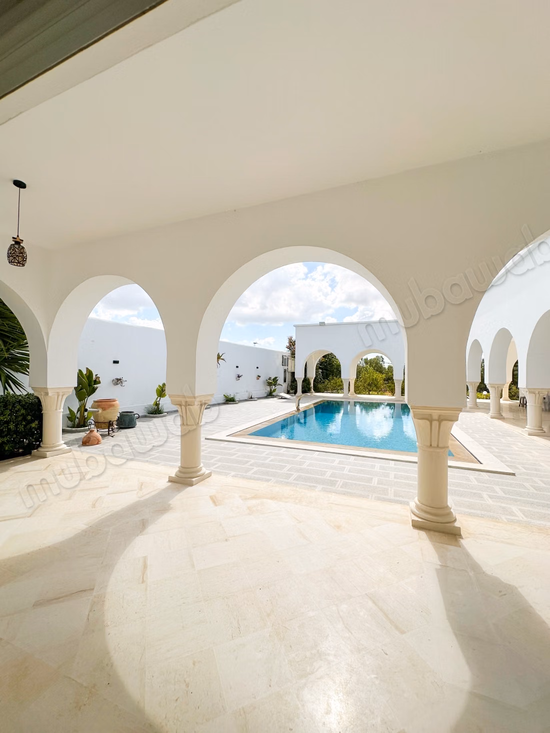 A vendre VILLA D’EXCEPTION à Hammamet