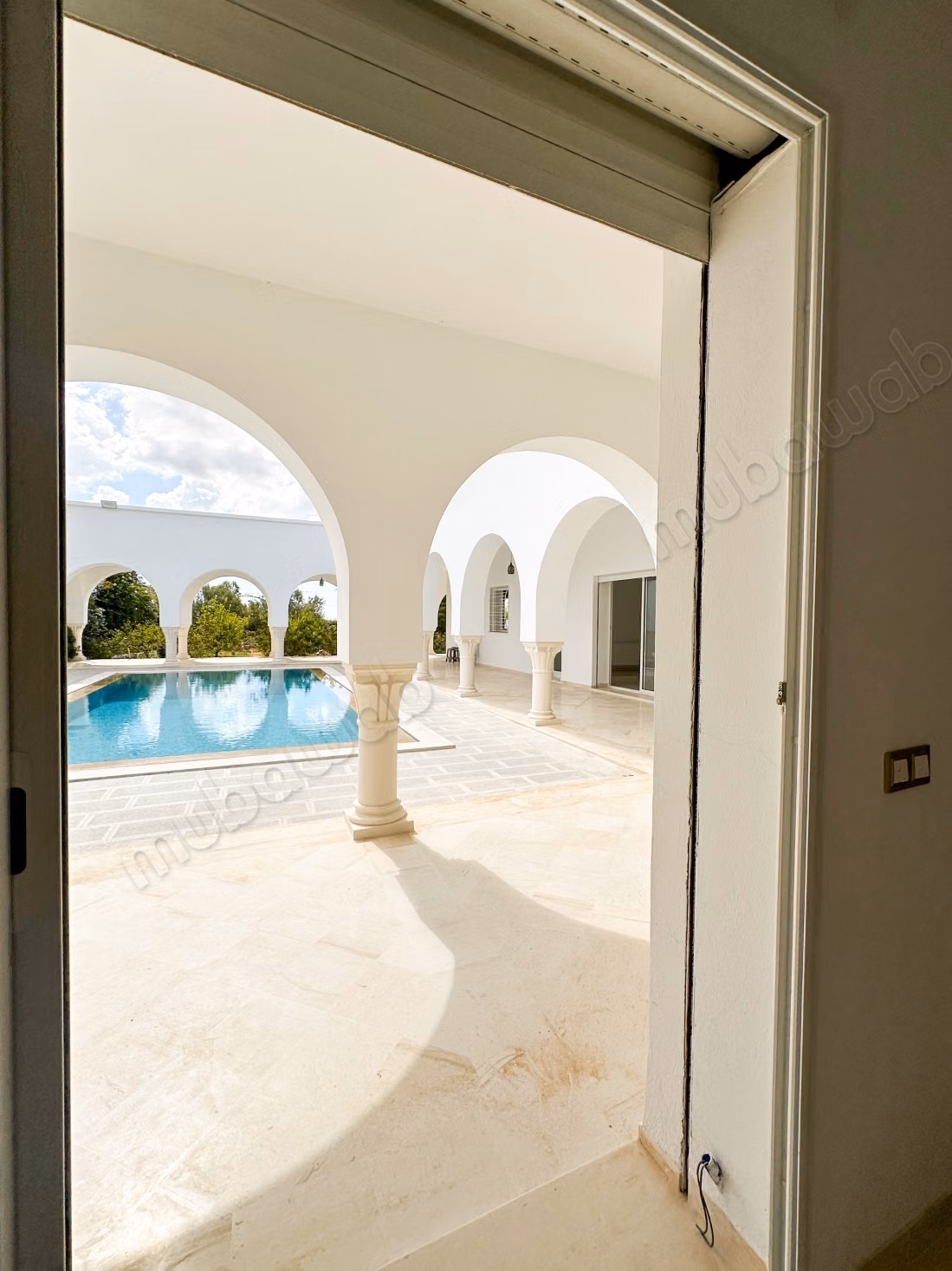 A vendre VILLA D’EXCEPTION à Hammamet
