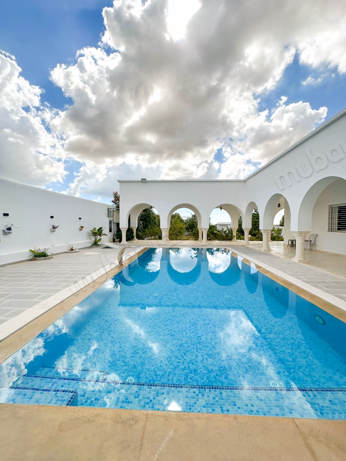 A vendre VILLA D’EXCEPTION à Hammamet