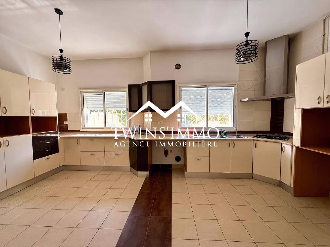 Villa à Gammarth Touristique