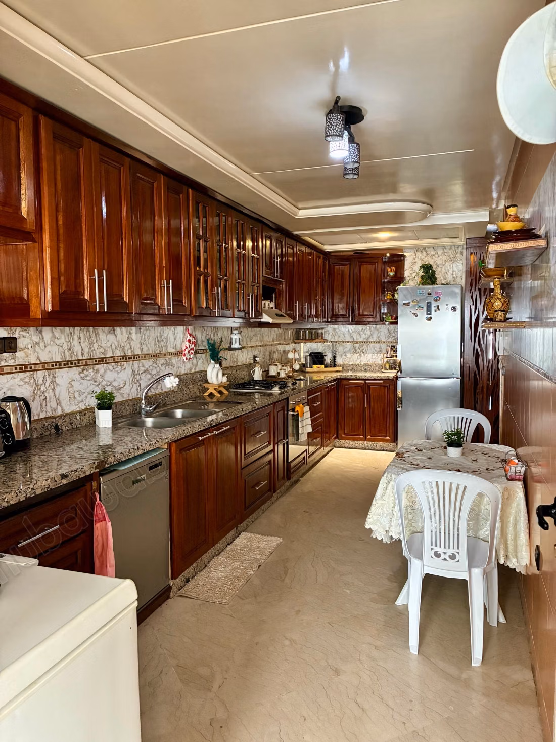 Magnificent bright apartment of 159 m²