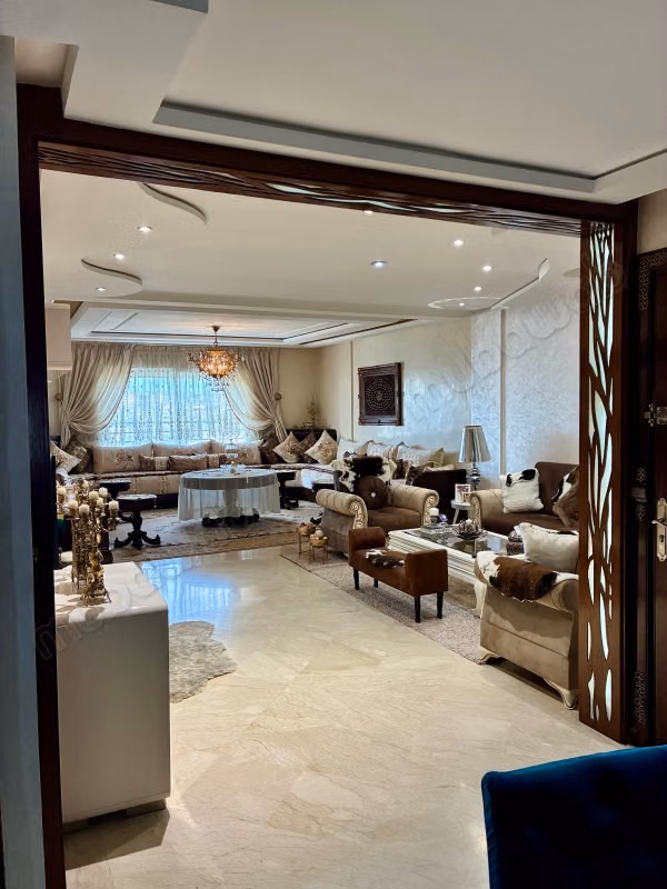 Magnifique appartement lumineux de 159 m²