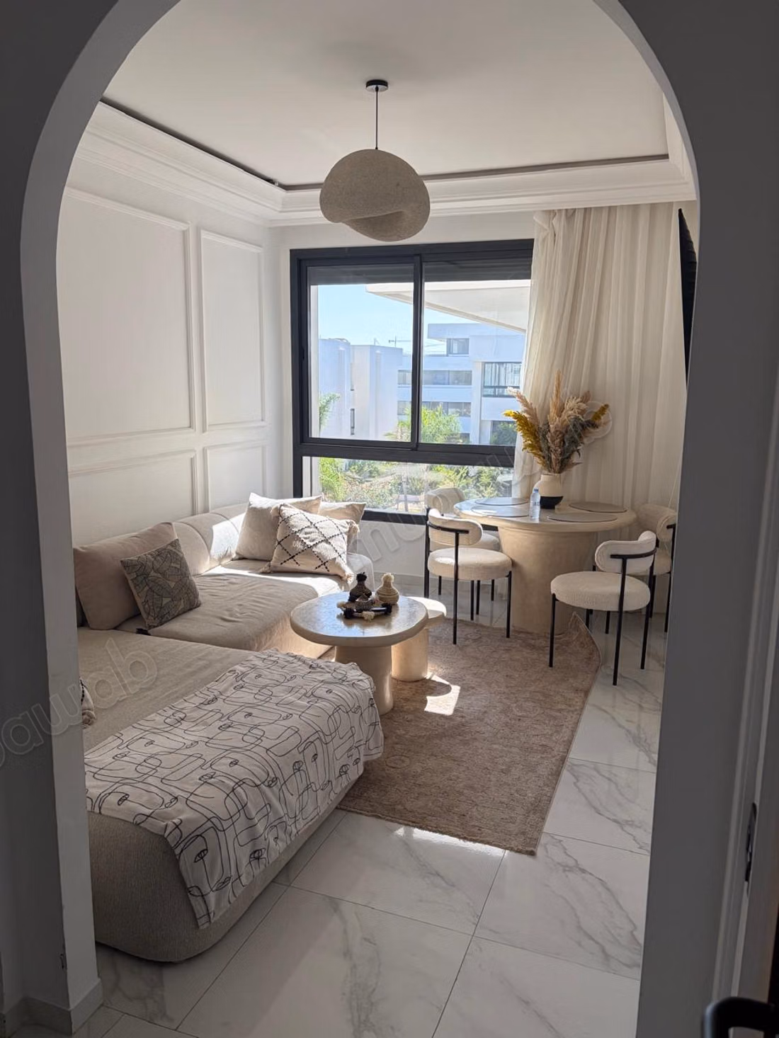 Appartement 3CH meublé à louer –ain diab