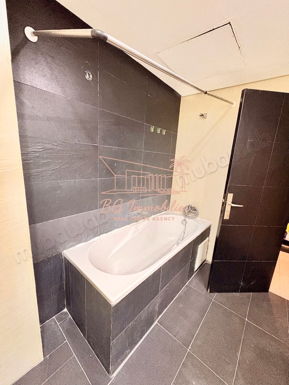 Spacieux appartement meublé résidence Piscine
