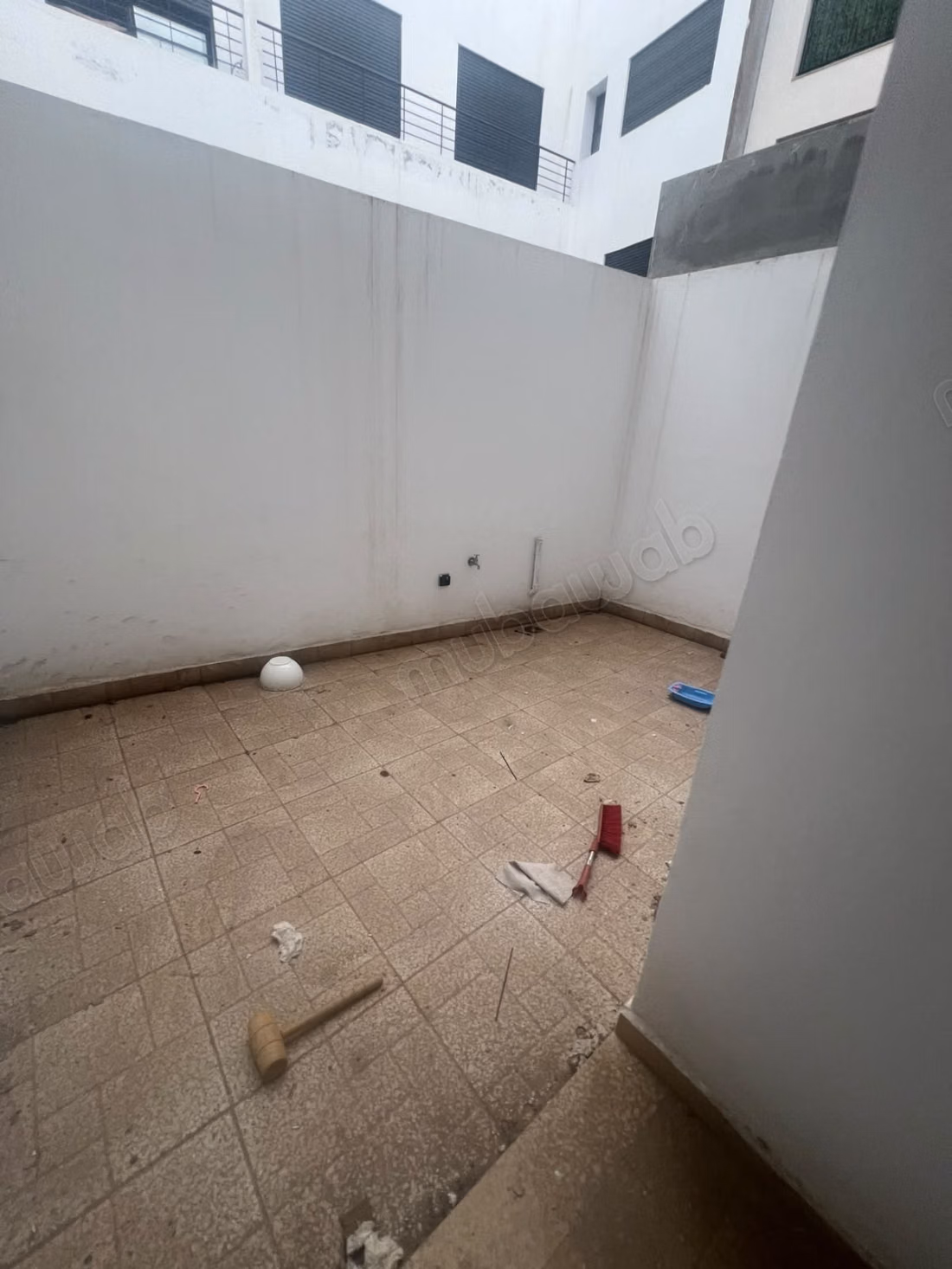 Appartamento in affitto a Franceville. 4 stanze. Porta blindata, antenna satellitare