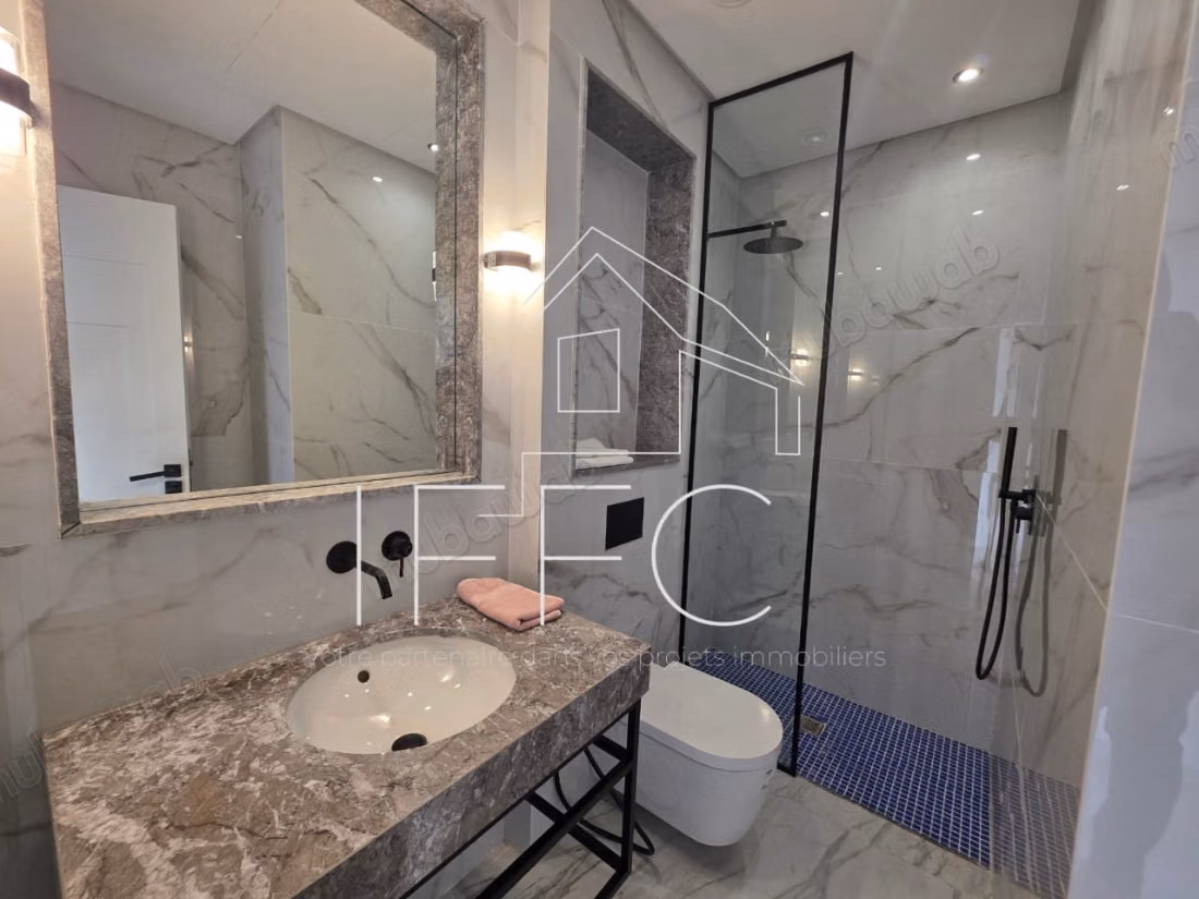 À LOUER – Appartement meublé à Biarritz 
Anfa Océan – Ain Diab Extension