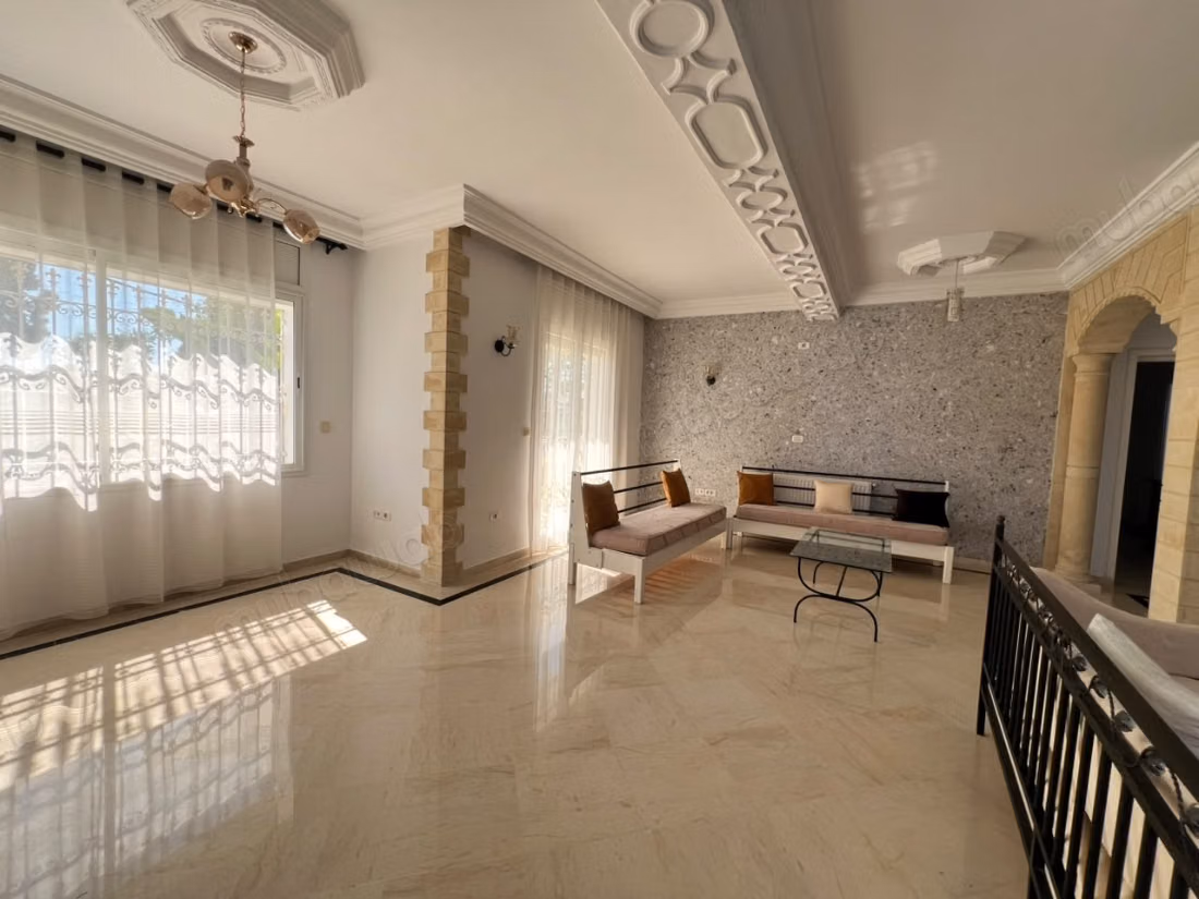 A louer: étage de villa en S3 à Hammamet