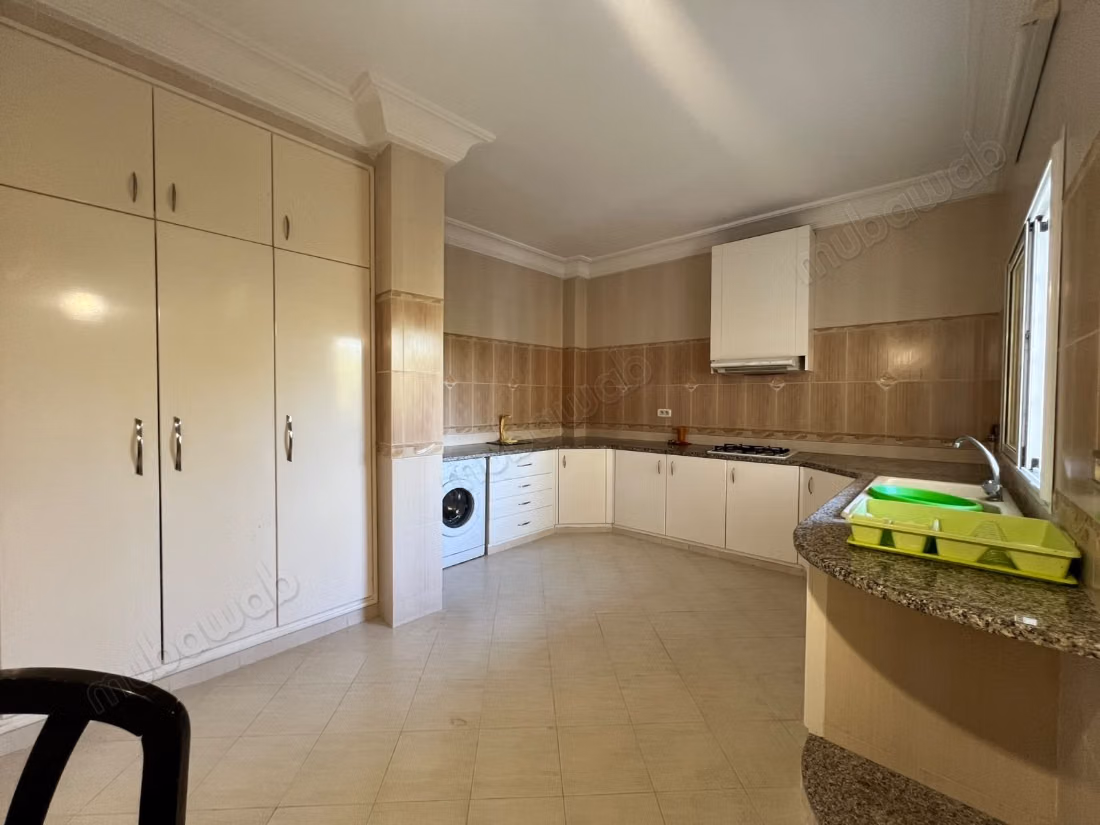 A louer: étage de villa en S3 à Hammamet