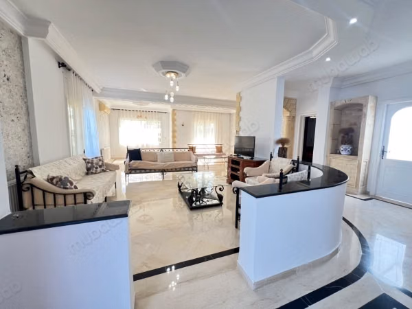 A louer: étage de villa en S3 à Hammamet