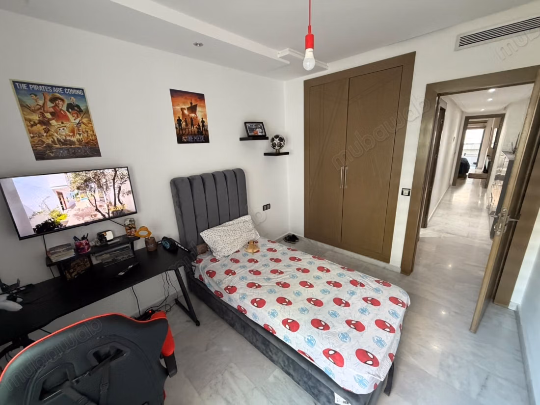 High-end apartment of 136 m² in the city center