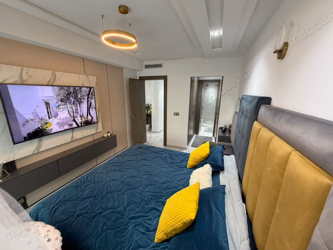 High-end apartment of 136 m² in the city center