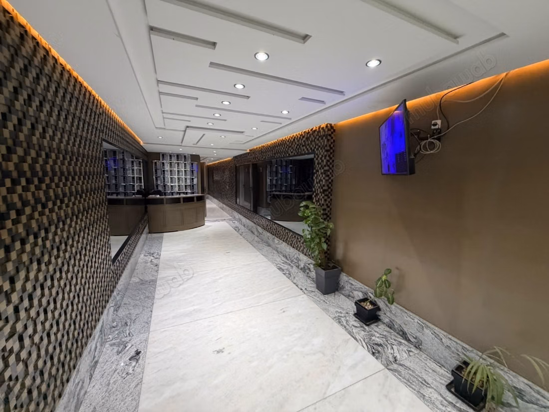 High-end apartment of 136 m² in the city center