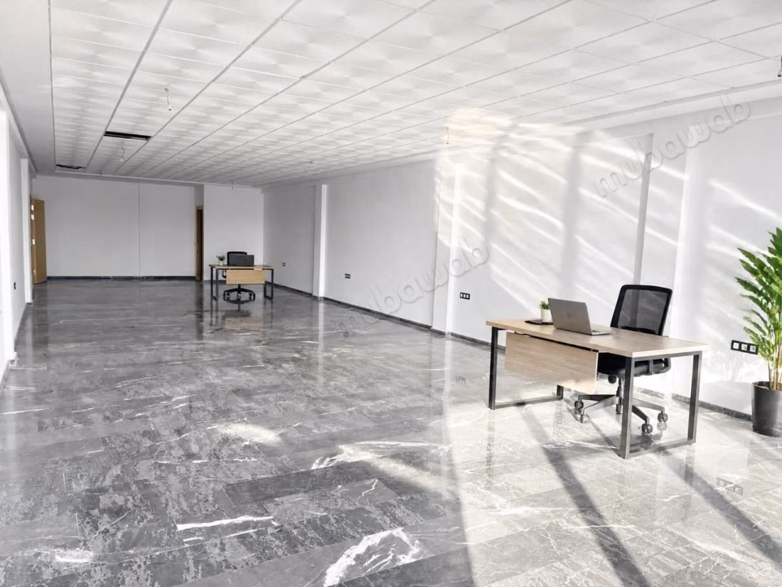 Bureaux à vendre à Izdihar. Surface totale 75 m²