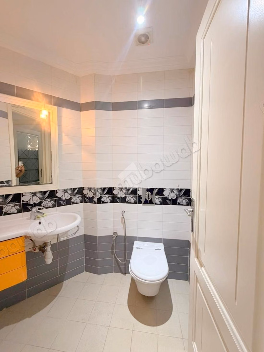 S3 a vendre à l'aouina cité les palmeraies