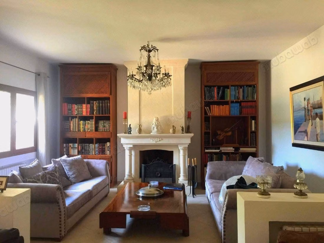 Villa S4 con giardino e piscina