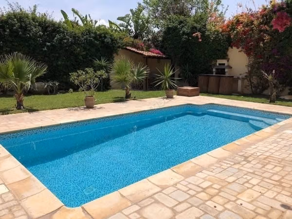 Villa S4 con giardino e piscina
