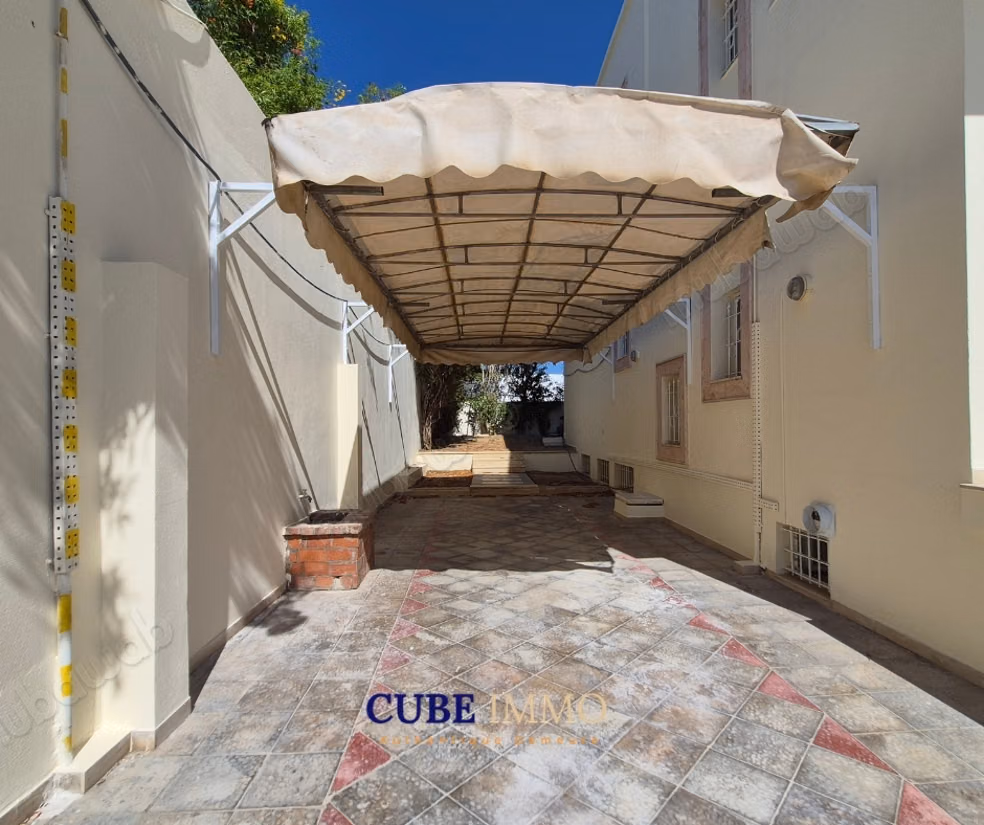 Villa avec piscine et jardin Gammarth Touristique