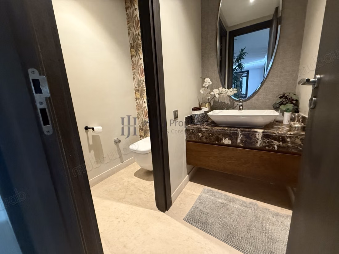 T4 garden apartment of 386m² 3 bedrooms and staff room