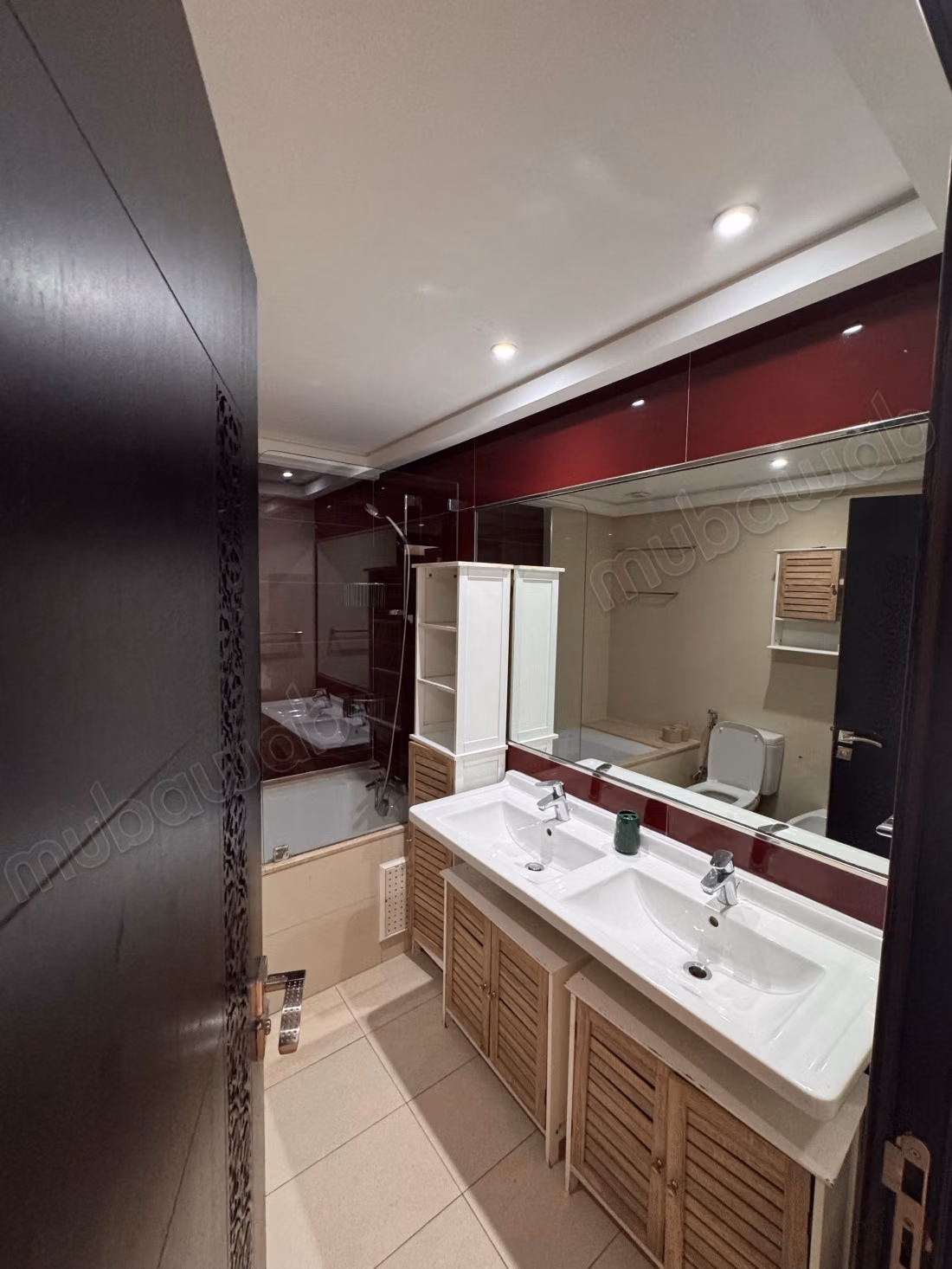 For sale apartment in the Princesses. Total area 135 m². Elevator and terrace