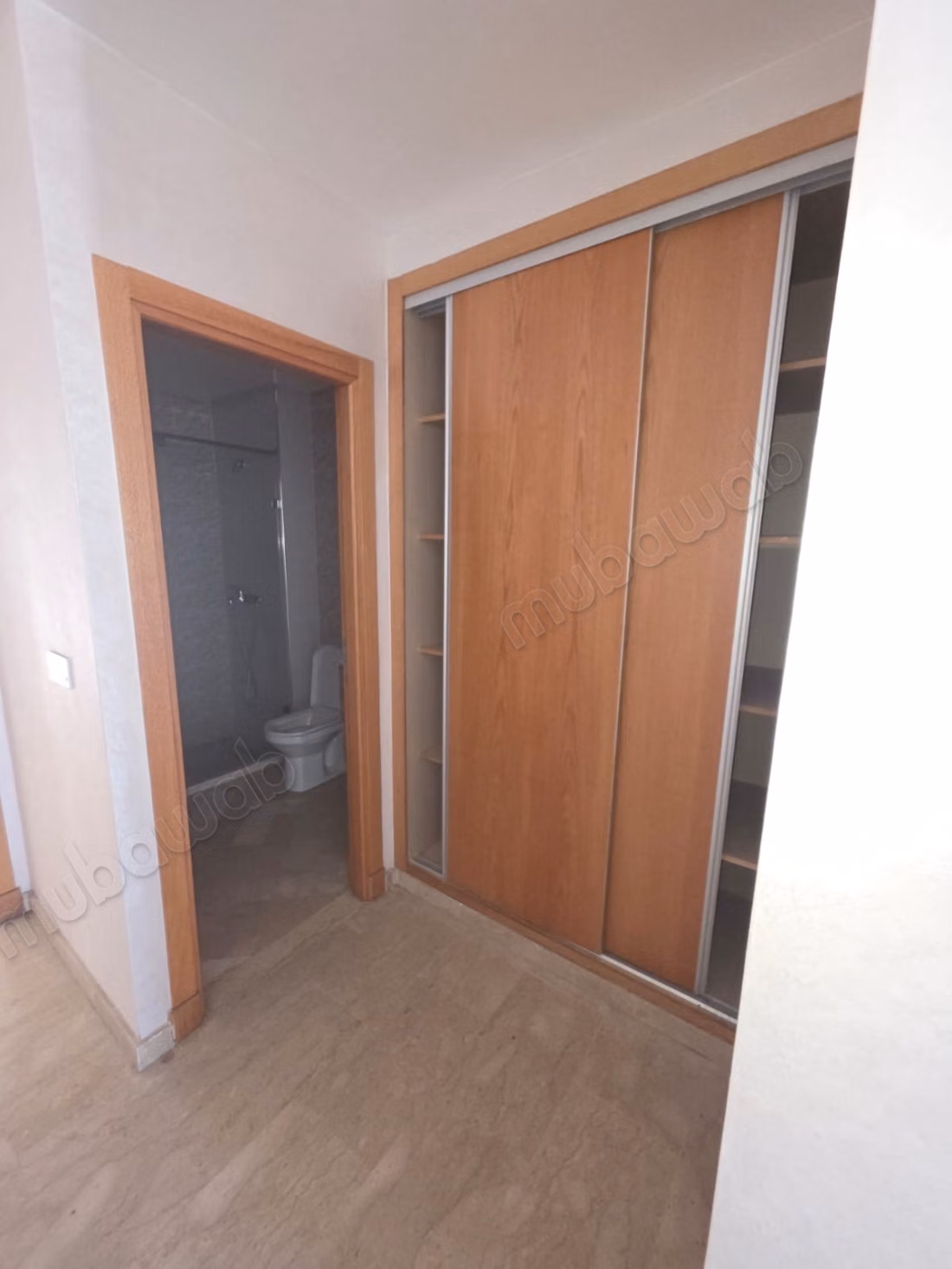 Wonderful apartments for sale in Oasis. 3 excellent rooms