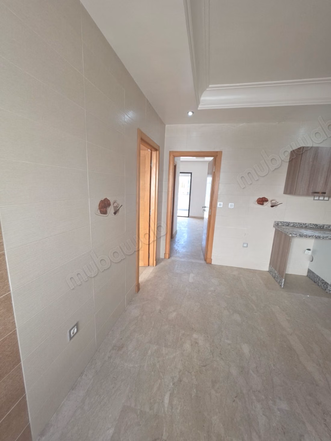 Wonderful apartments for sale in Oasis. 3 excellent rooms