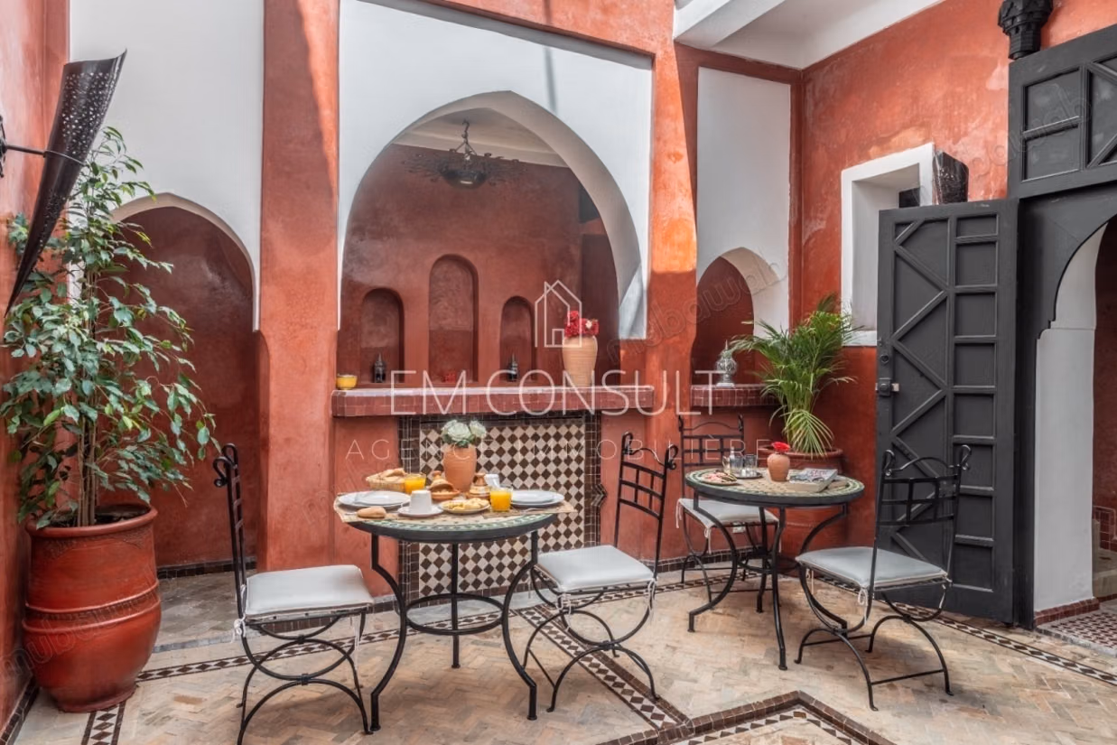 Sale of Riad 9 rooms 192 m²