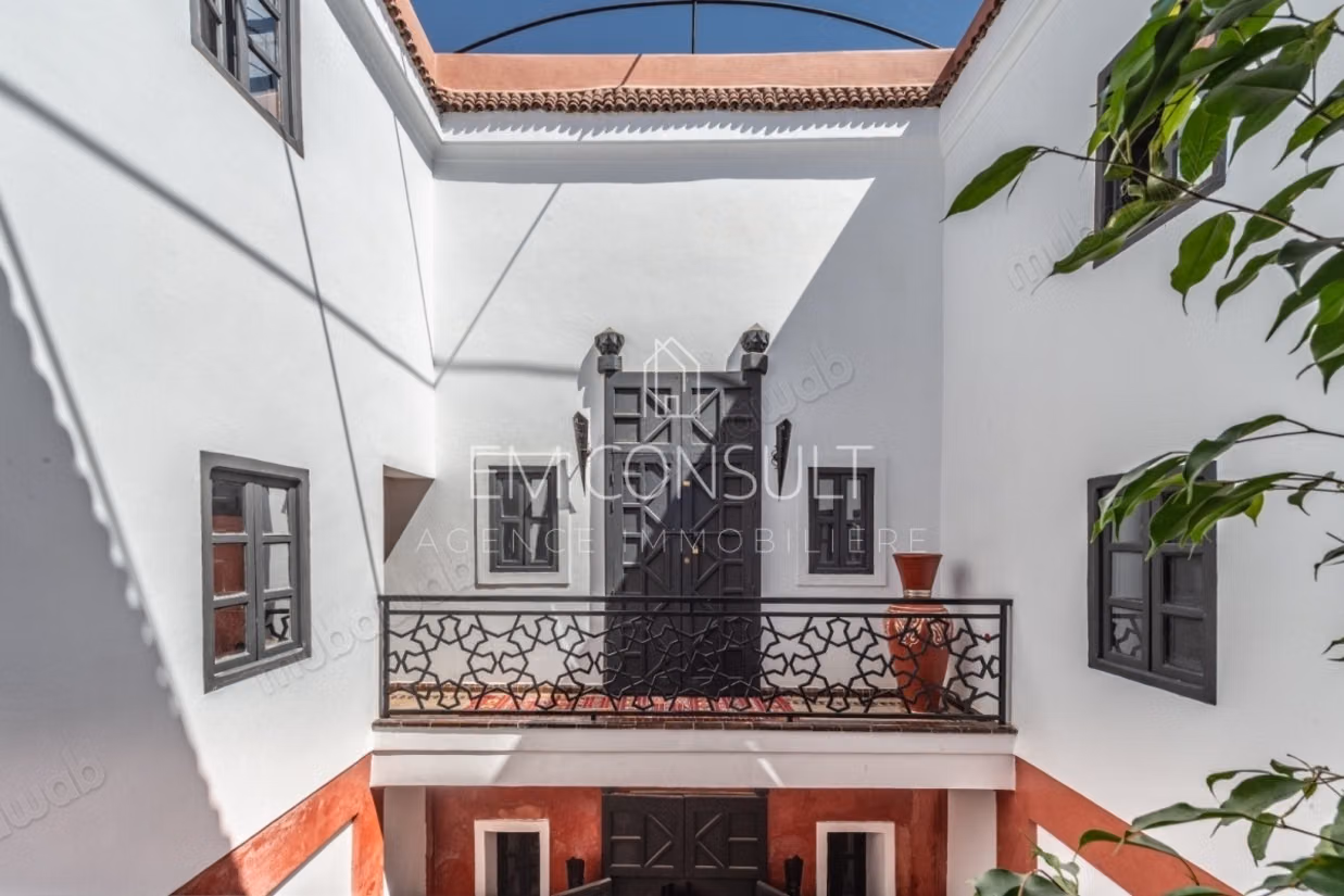 Sale of Riad 9 rooms 192 m²
