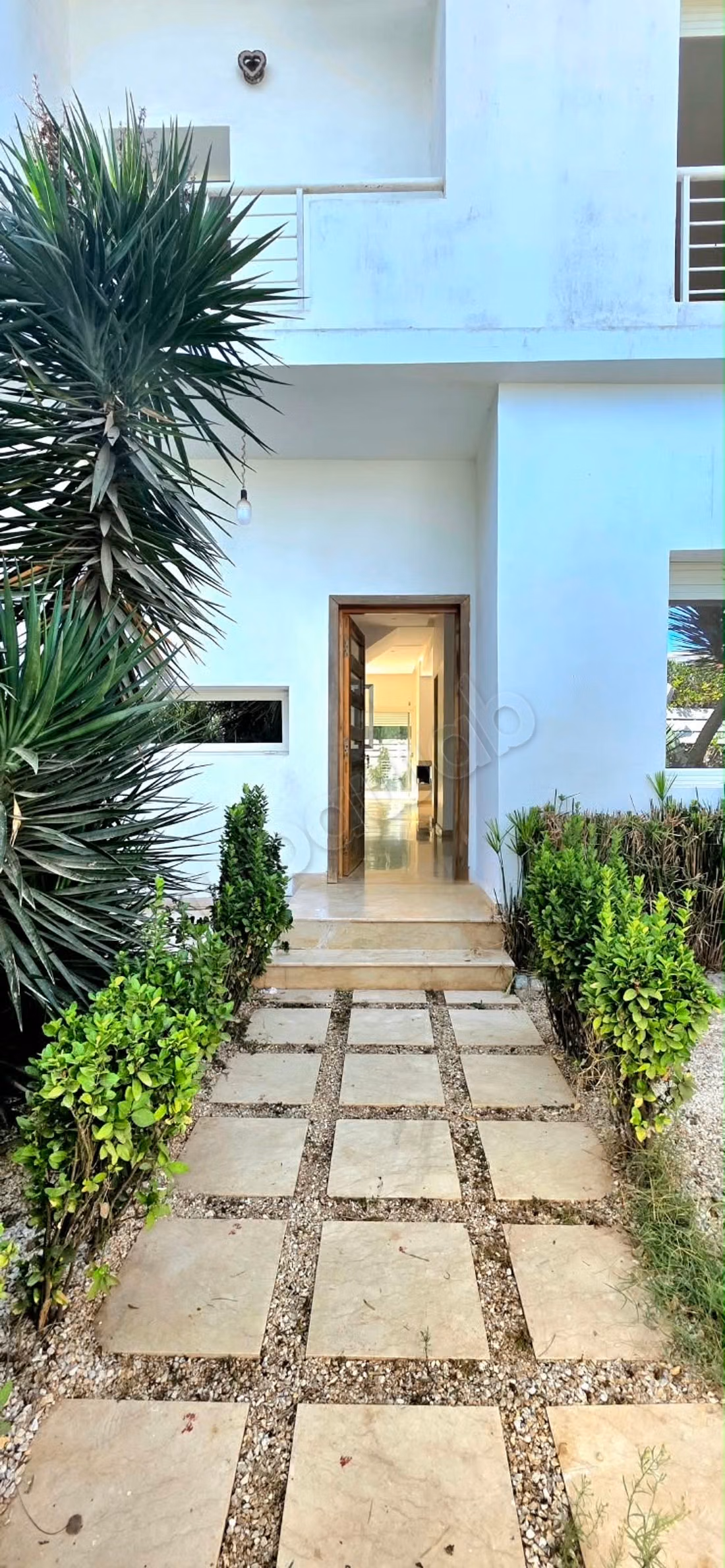 Empty villa for rent in Tamaris