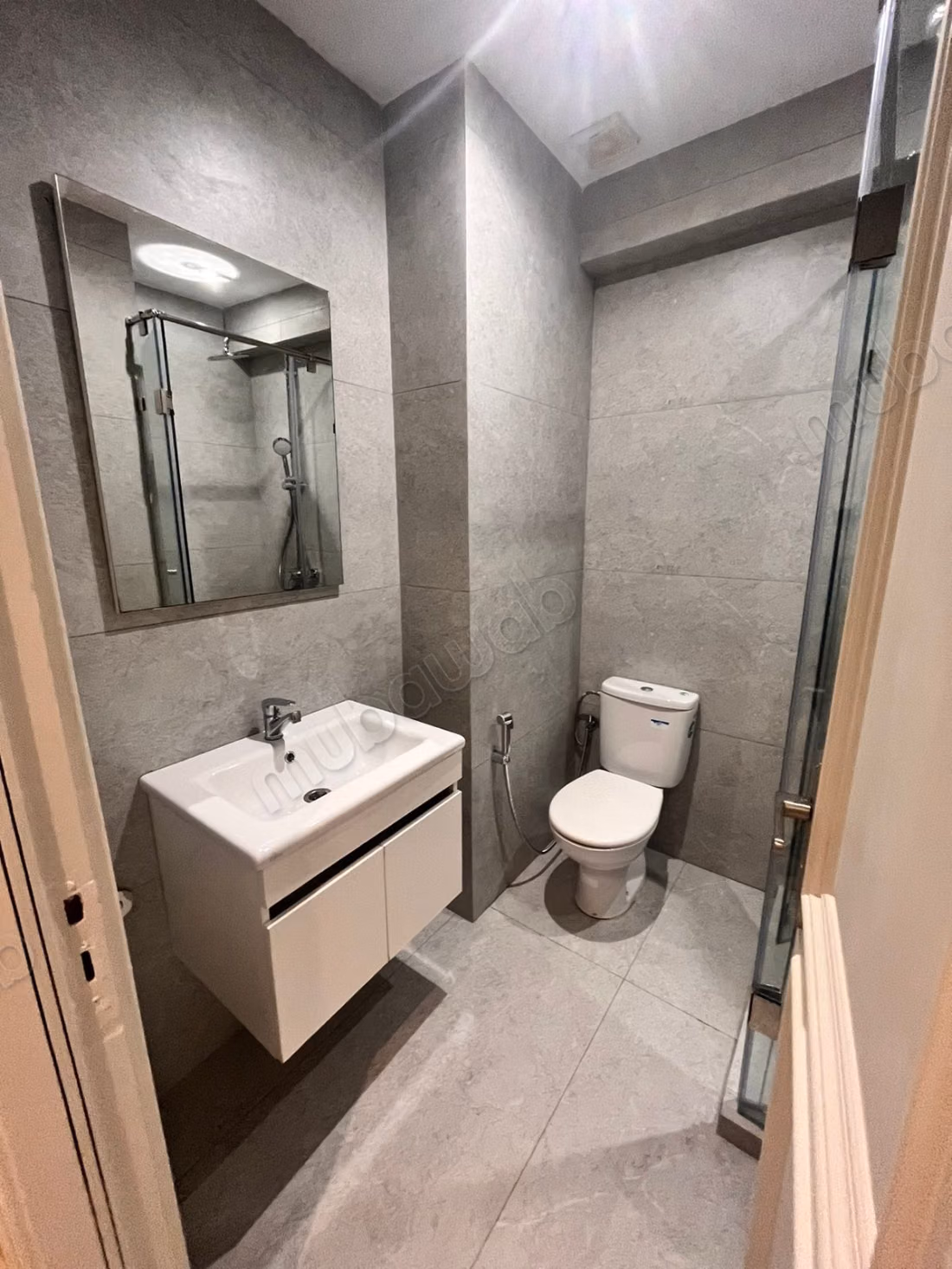 Appartement haut standing dernier etage racine locatio