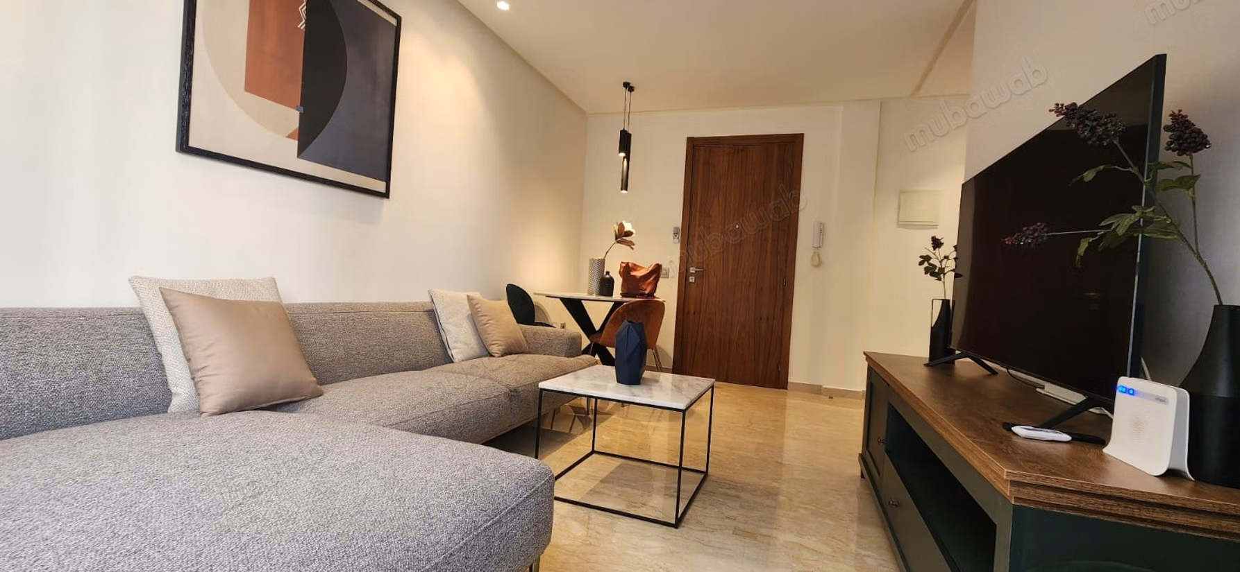 Modern apartment with terrace and communal pool for rent Oasis
