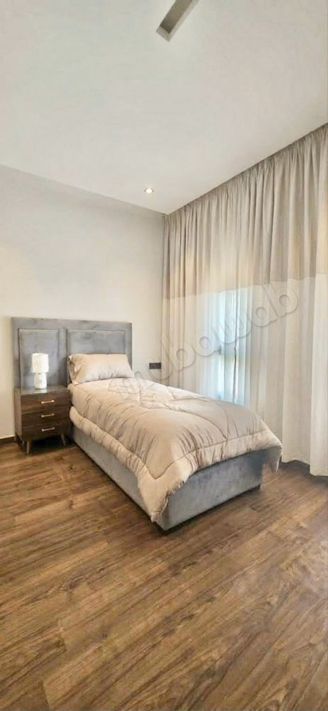 Apartamento nuevo amueblado en alquiler / hospitales