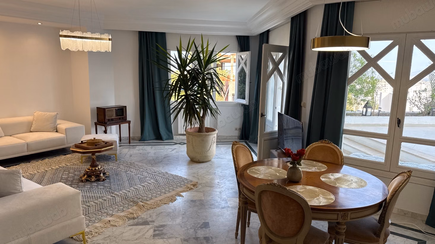 Luna, Luxury Vintage, Unique View in Ennasr