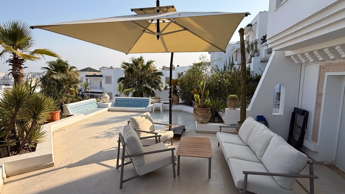 Luna, Luxury Vintage, Unique View in Ennasr
