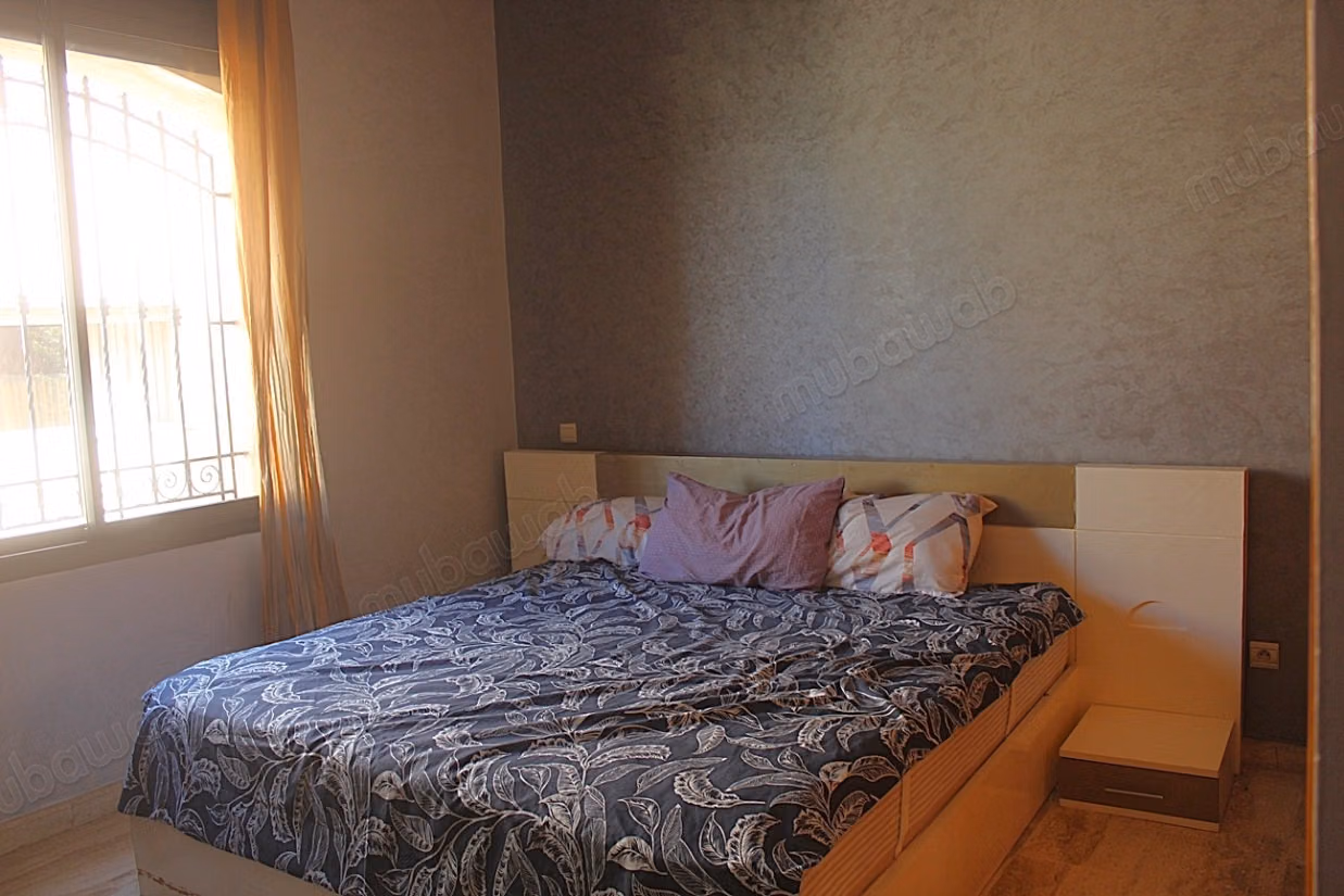 Villa familliale a louer SEMI MEUBLE