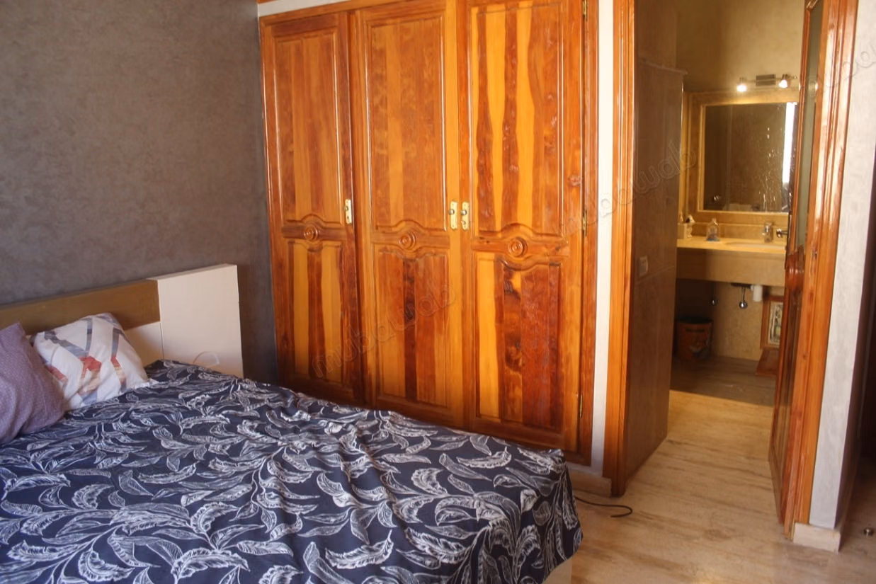 Villa familliale a louer SEMI MEUBLE