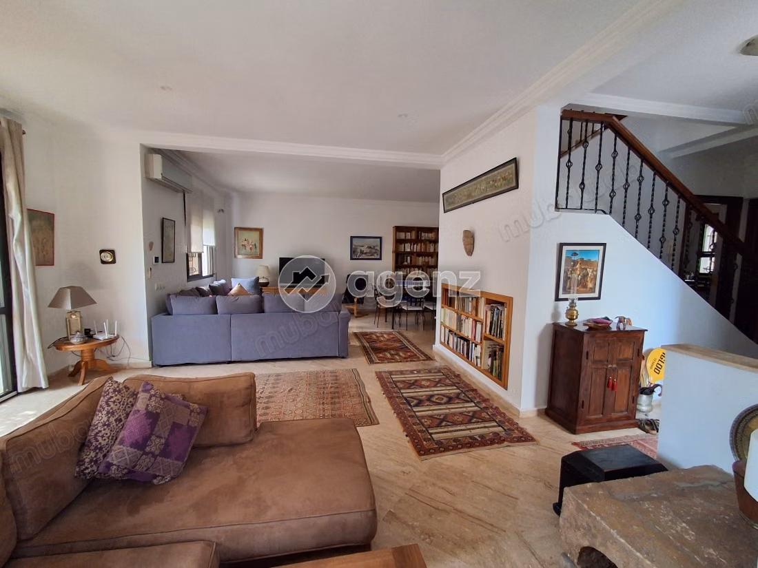 Villa for sale 349 m², 4 bedrooms Harhoura Skhirate Témara